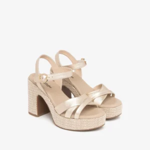 NeroGiardini zlati modni sandali na peto