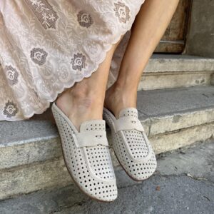 Federica Lancioni – usnjeni mule natikači